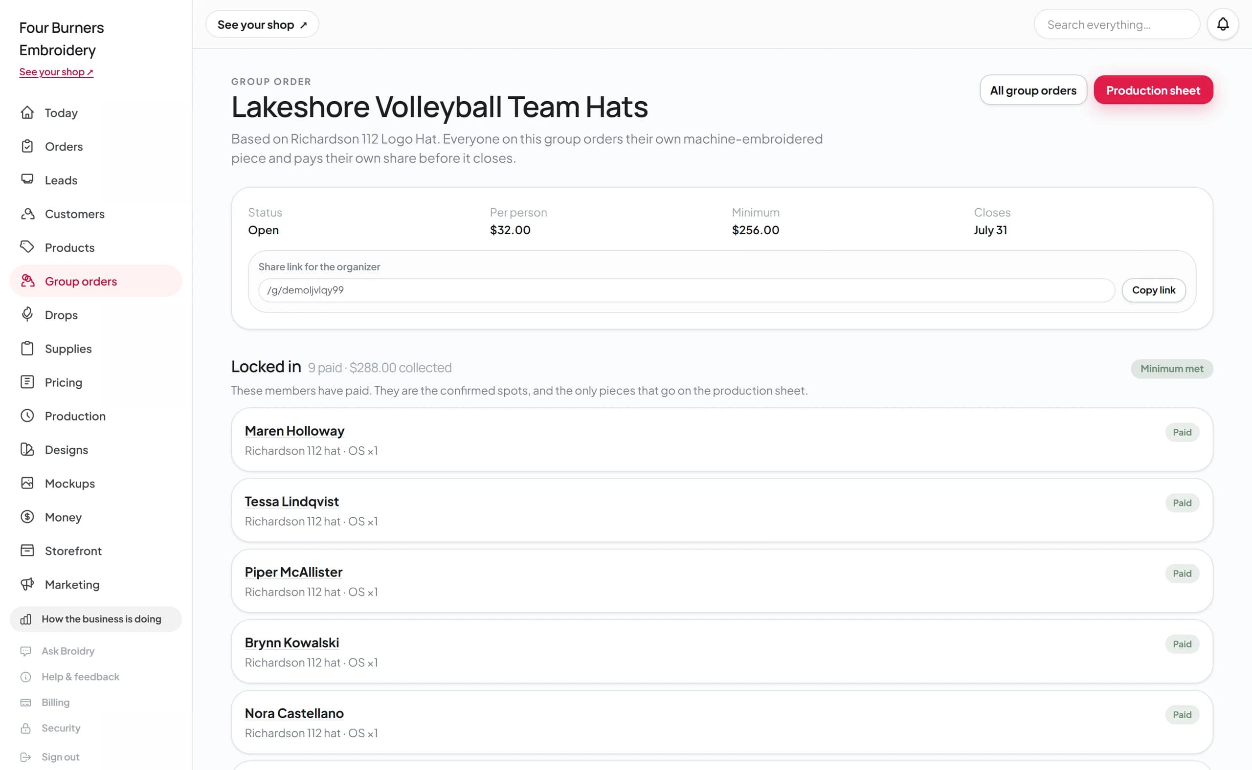 A group order for team hats: the share link, the per-person price, the close date, and the locked-in list of paid members.